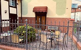 Ferienwohnung 1 Gruener Fuerst Mit Sitzecke Im Innenhof & Erdgeschoss & Naehe Park & Ruhige Lage